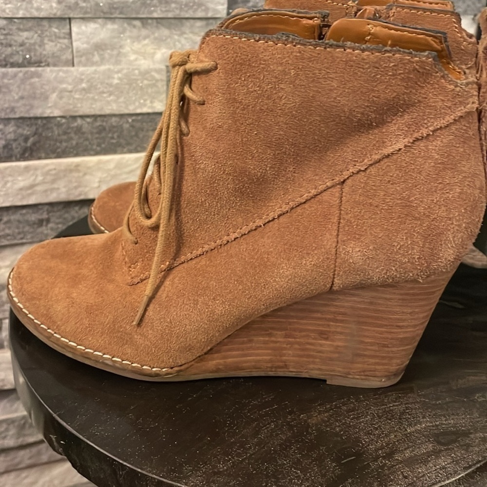 LUCKY BRAND SUEDE LACE UP BOOTIE SIZE6 - Picture 6 of 10